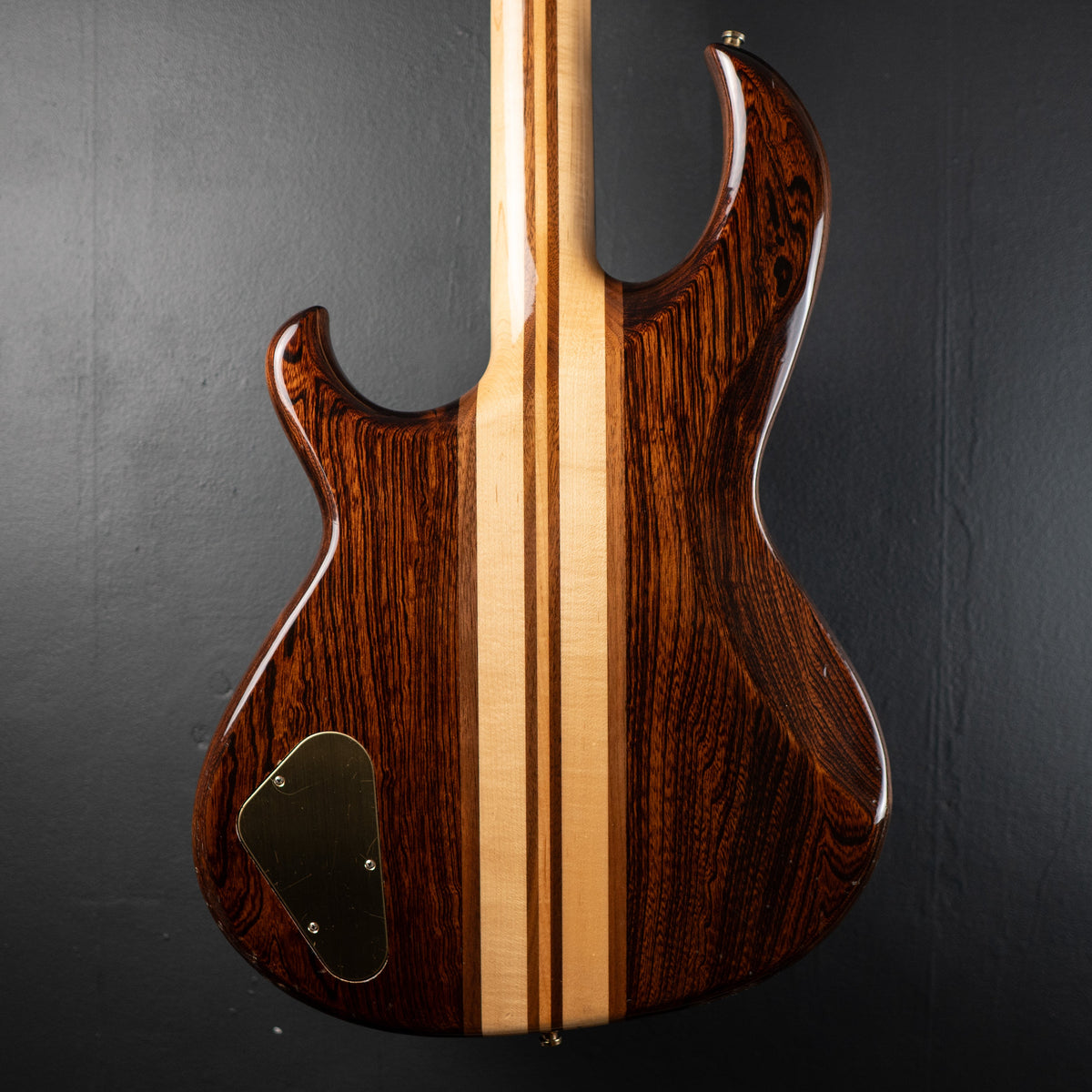 Aria Pro II SB-700 Walnut  [PREOWNED]