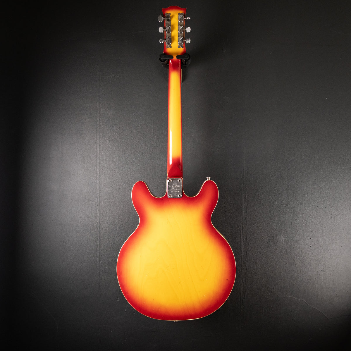 Commodore N25 (1970s) Red/Yellow Sunburst [PREOWNED]