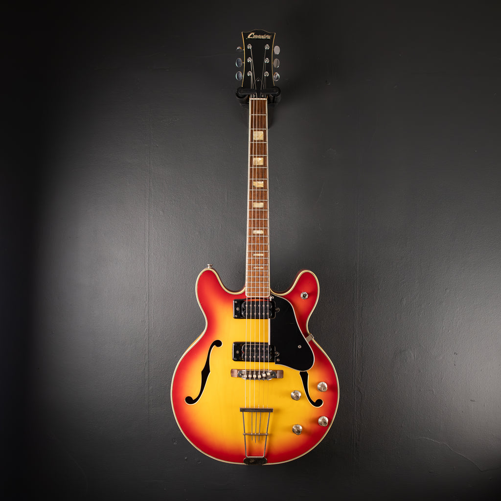 Commodore N25 (1970s) Red/Yellow Sunburst [PREOWNED]