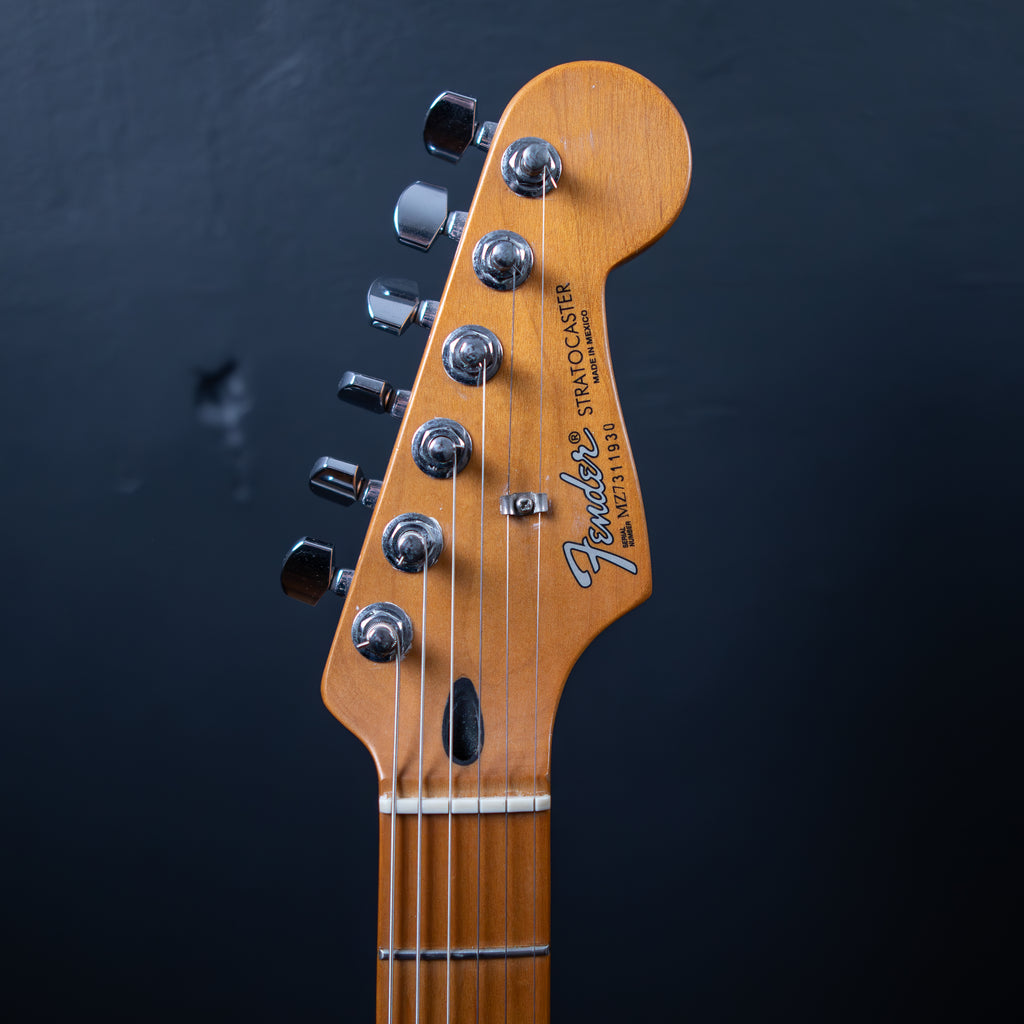 Fender Stratocaster DLX Roadhouse Sunburst 2008[PREOWNED]