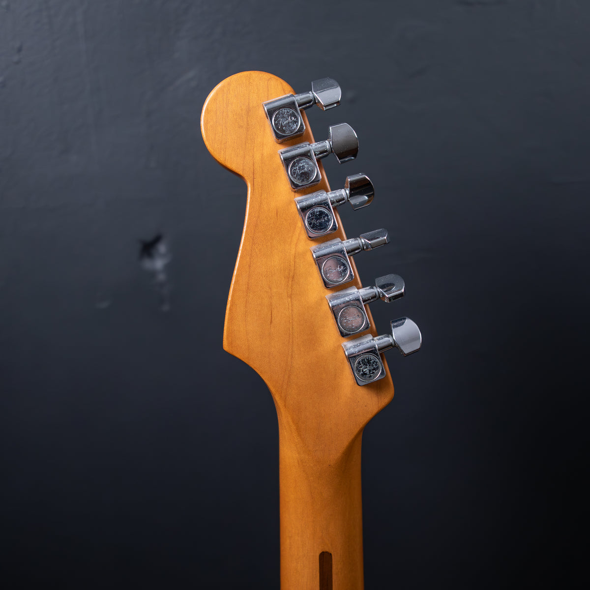 Fender Stratocaster DLX Roadhouse Sunburst 2008[PREOWNED]