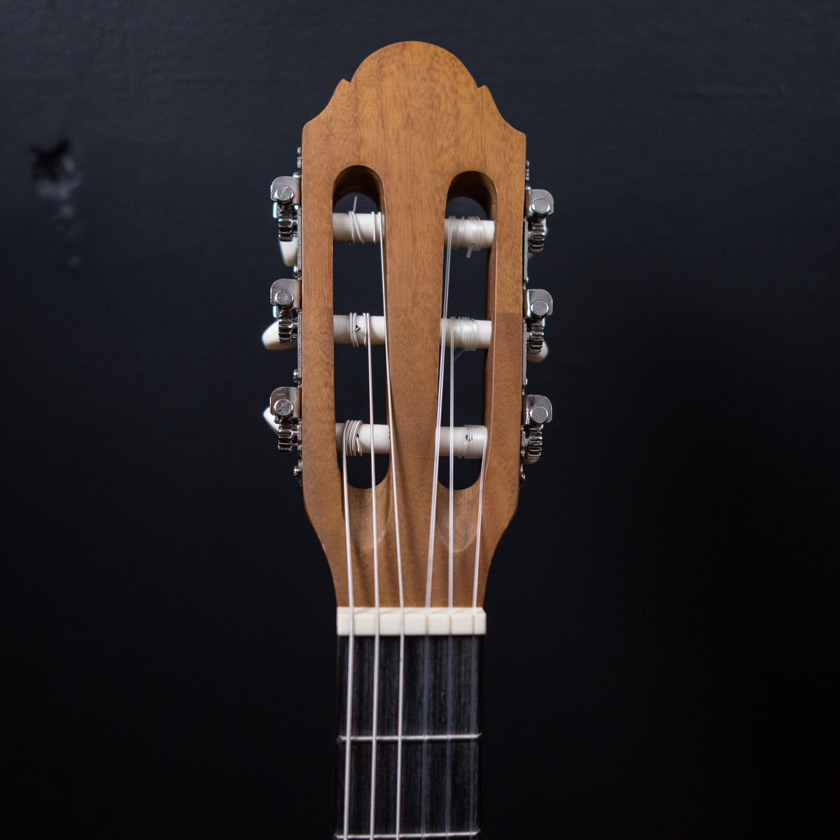 Stagg C430 M NAT Guitar pack with 3/4 natural-coloured classical guitar with linden top, tuner, bag