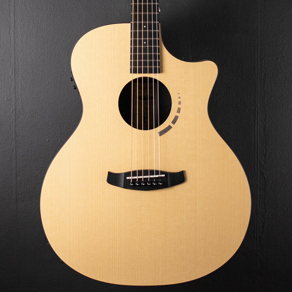 Tanglewood TM6CE
